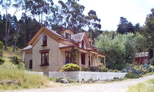 P000203.jpg (73352 bytes)