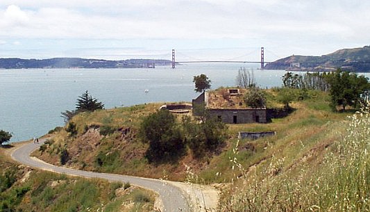 P000247.jpg (56843 bytes)
